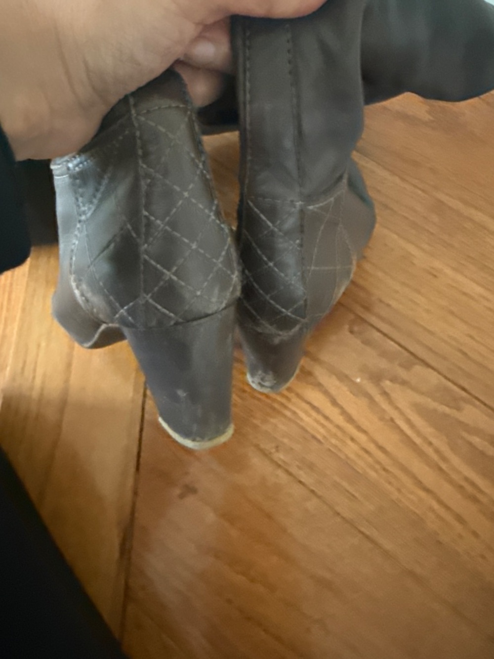 Chanel boots - Picture 3 of 6